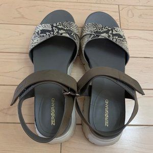 Cole Haan Zeroground sandals ( Size US: 7 )